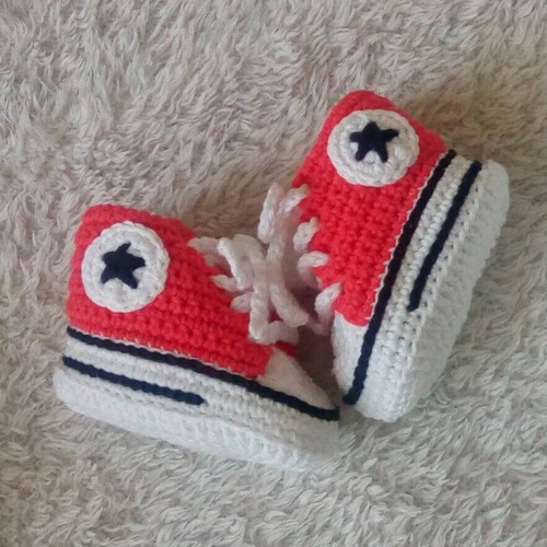 Babyschuhe gehäkelt converse - babyschuhe,